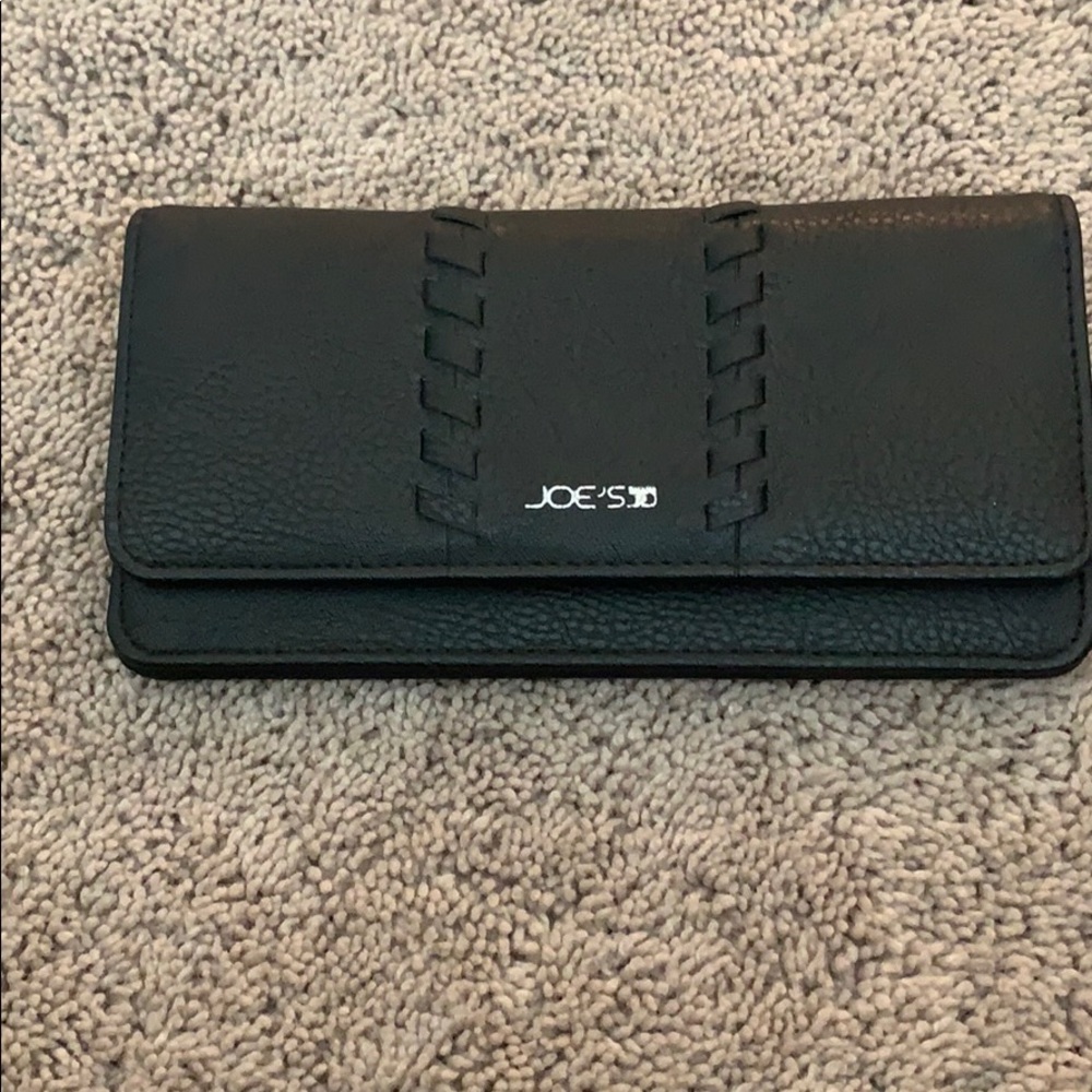 Joe’s wallet